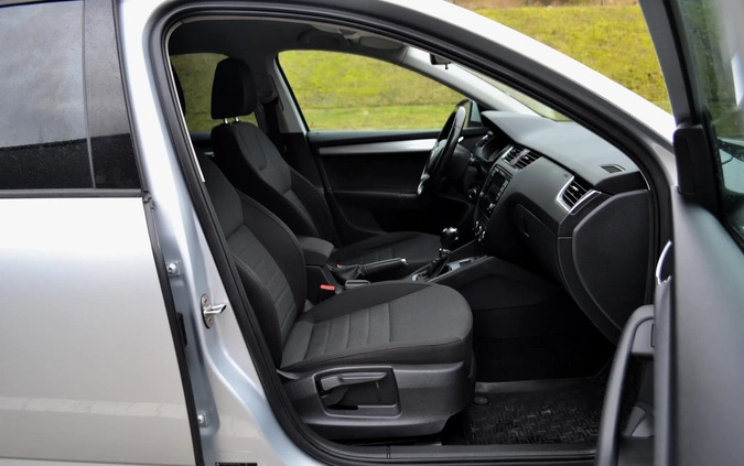 Skoda Octavia cena 34999 przebieg: 275000, rok produkcji 2014 z Gdańsk małe 781
